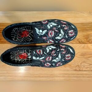 VANS OLD SKOOL SHOES GLOW FRIGHTS SKULL FANGS BATS BLACK RED MENS SIZE